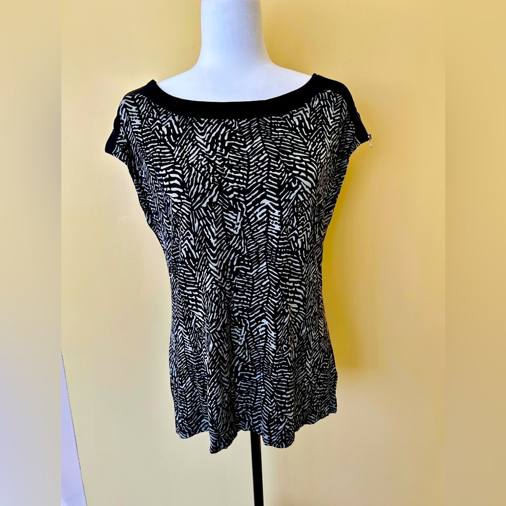 Reitmans Medium Sleeveless Animal Print Top